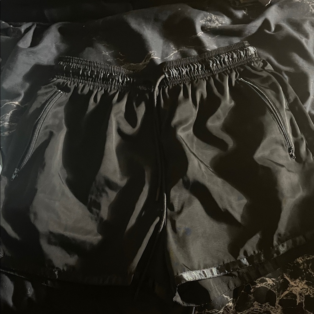 Men’s standard clothing medium